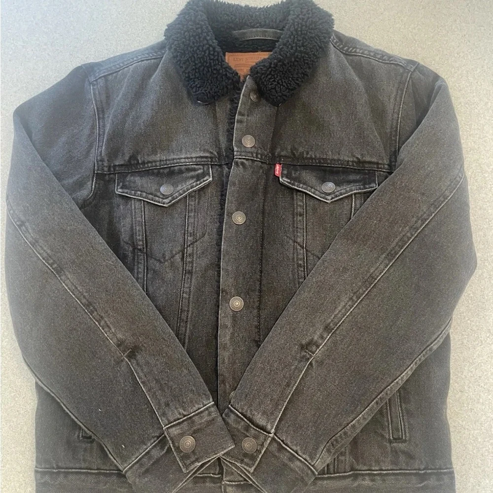 New Women’s Levi's Charcoal Denim Black Sherpa Jacket XL - Picture 1 of 1